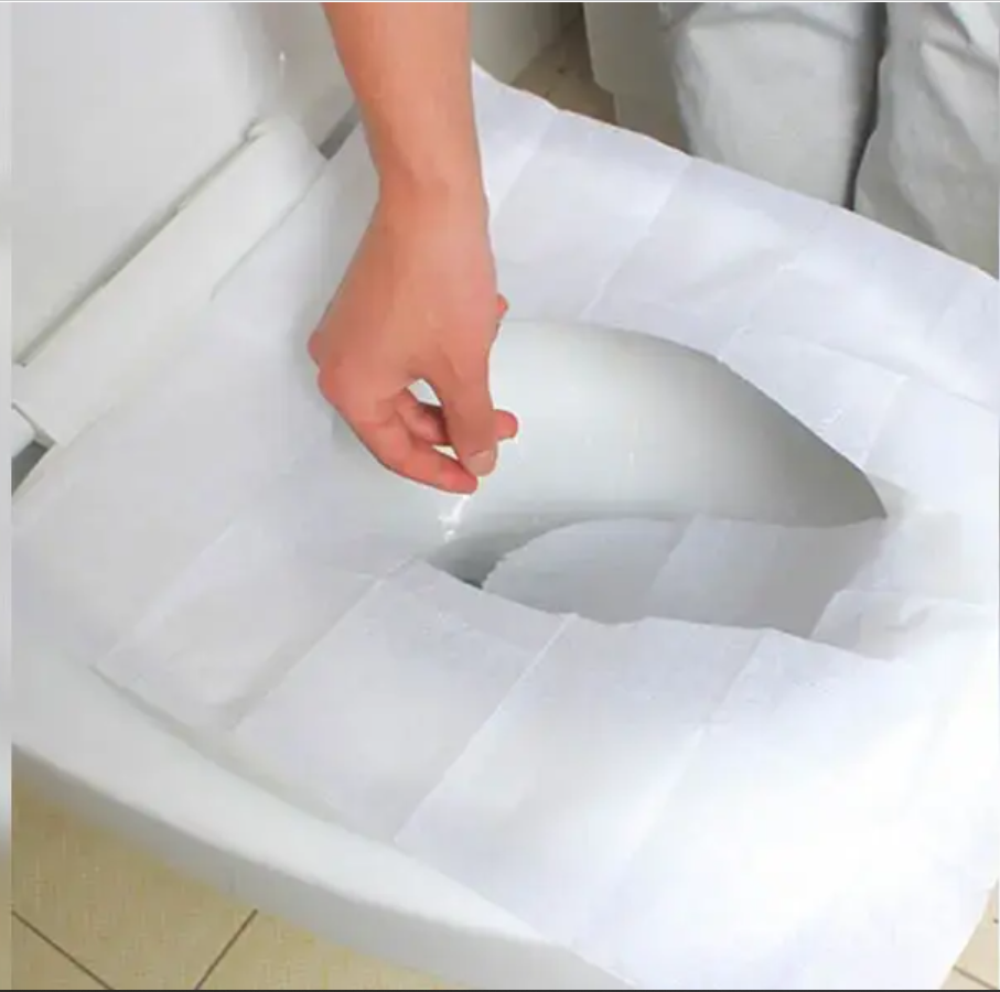 Як правильно класти накладку на унітаз? 90% людей роблять це неправильно